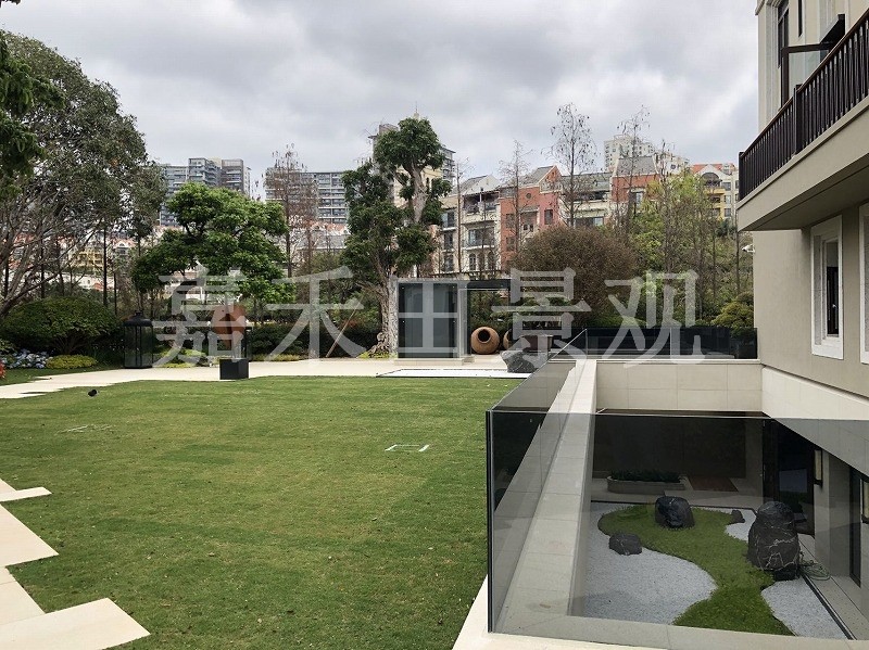 夏季別墅花園如何養(yǎng)護？